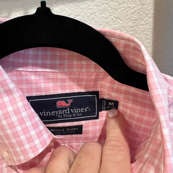Vineyard Vines Men's Light Pink Checkered Shirt - Picture 3 of 3